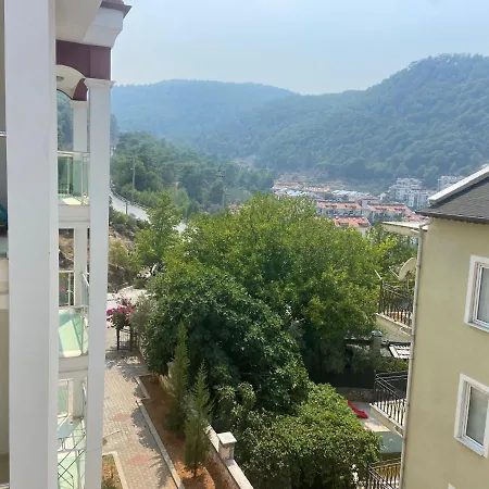 Grosse In Stadtzentrum Von Fethiye